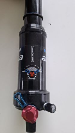 Tlumič SR suntour
