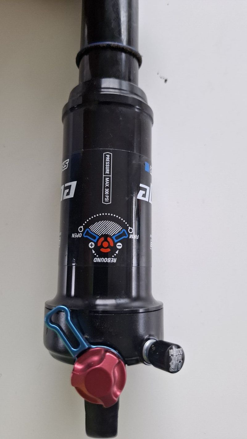 Tlumič SR suntour