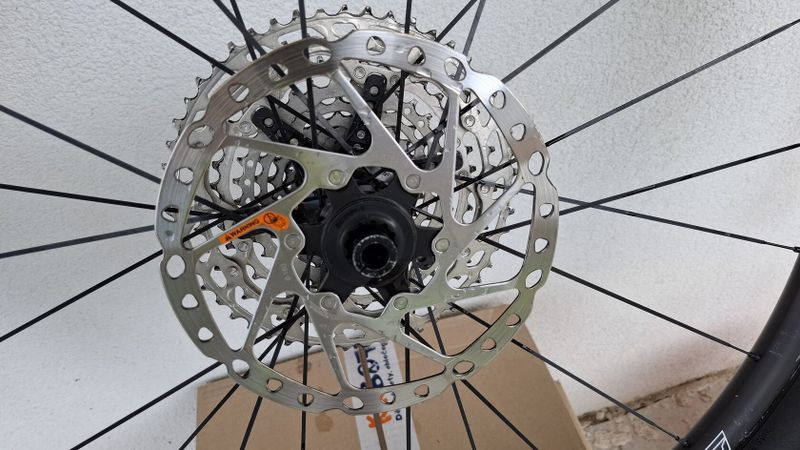 zapletena kola mavic crossmax