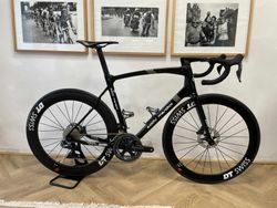 Eddy Merckx 525 Disc, Dura Ace Di2, DT Swiss ARC1100 SPline
