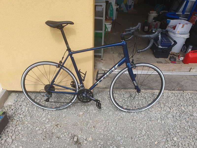 Silniční kolo Trek Domane AL 2 - blue/matte trek black