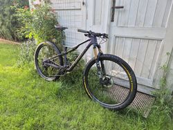 Orbea OIZ 2024 XTR - M (nový rám, vidlice a tlumiče - vyměněna v rámci záruky 14.10.2024)