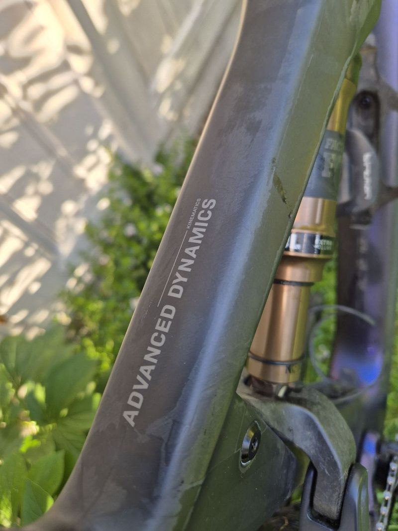 Orbea OIZ 2024 XTR - M (nový rám, vidlice a tlumiče - vyměněna v rámci záruky 14.10.2024)