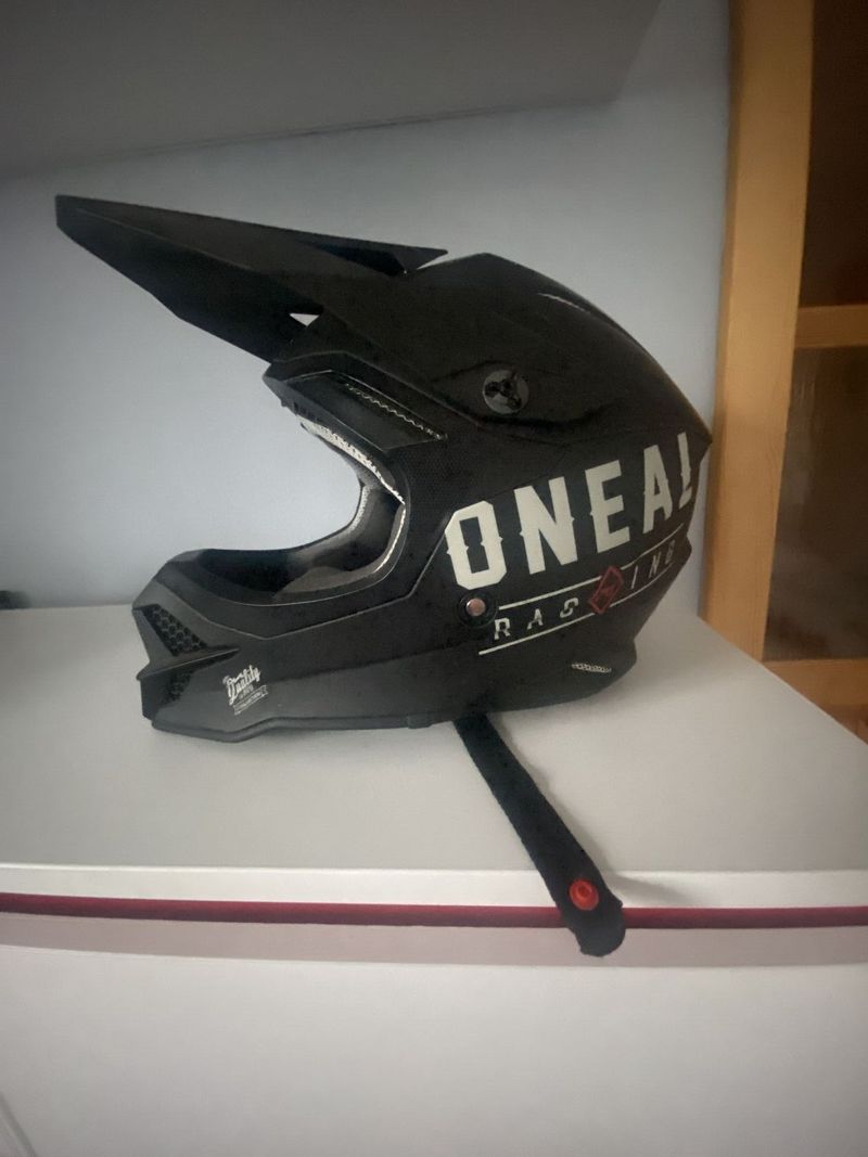 Oneal helma integrální