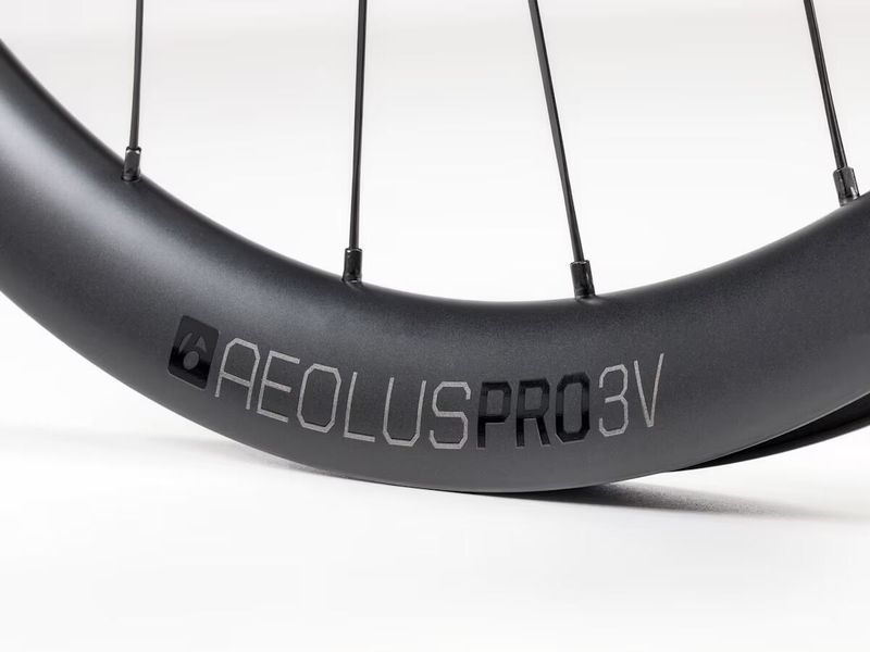 Silniční kola Bontrager Aeolus Pro 3V TLR pro kotoučové brzdy