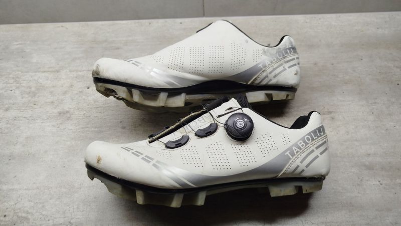 Tretry MTB vel. 43