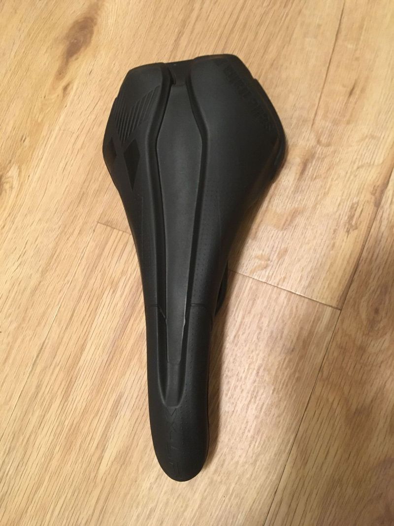 prodám sedlo Selle Italia X-LR Air Cross pánské S černé