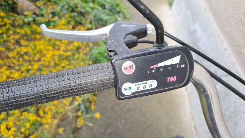 Starší elektrokolo Apache Elektronica