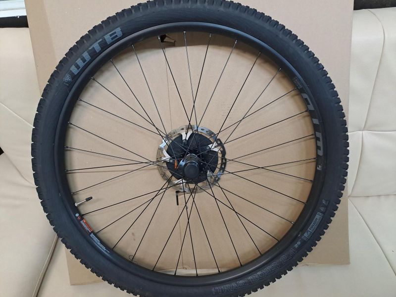 Karbonové celoodpružené XC kolo Kona Hei Hei, velikost XL