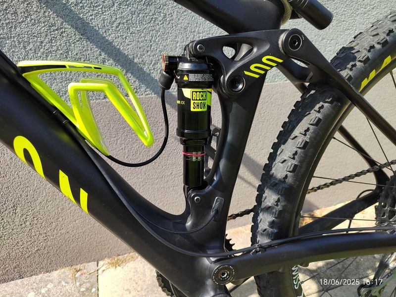 Canyon Lux CF 8.0 Pro Race