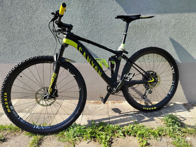 Canyon Lux CF 8.0 Pro Race
