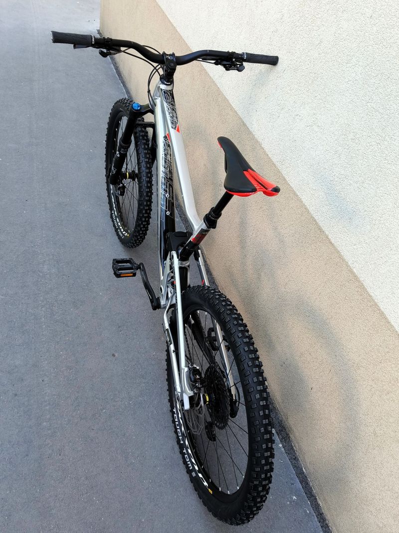 Lapierre Spicy 3.0 XL, 29"/27,5", zdvihy 160/160 mm, 2020