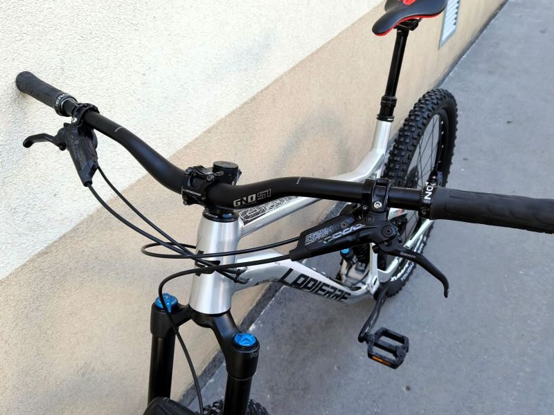 Lapierre Spicy 3.0 XL, 29"/27,5", zdvihy 160/160 mm, 2020