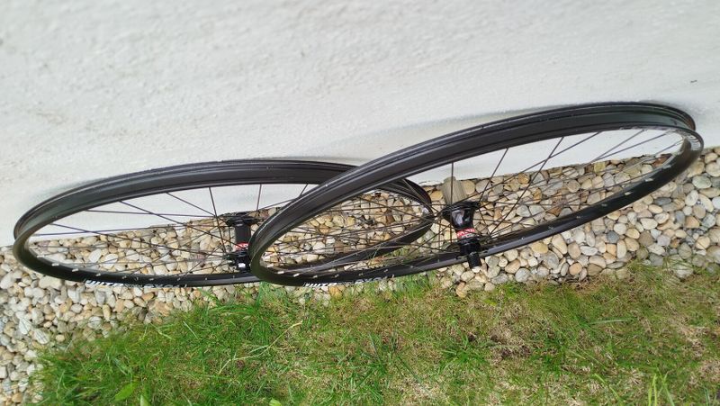 Zapletená kola WTB 29" + Novatec