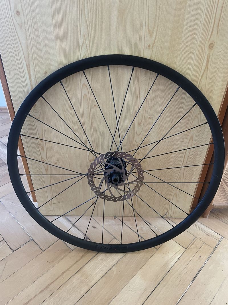  GXD 1.0, 28 děr - set vypletených kol