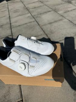 cyklistické tretry shimano RC3W SH-SH300W