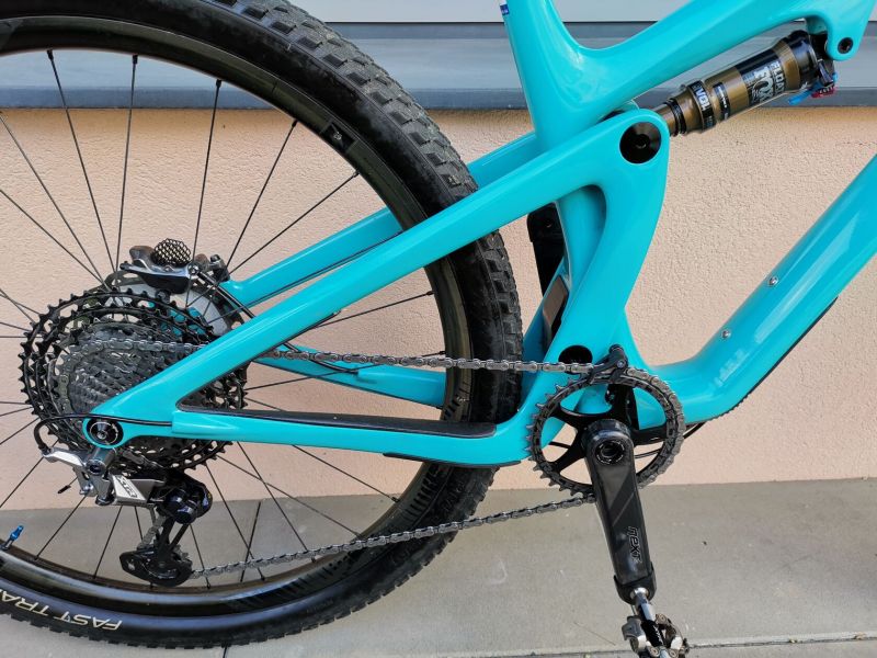 YETI SB100 Turq! - Absolutně TOP: XTR, Reynolds Carbon, Fox kashima, RaceFace Carbon..v TOP stavu!