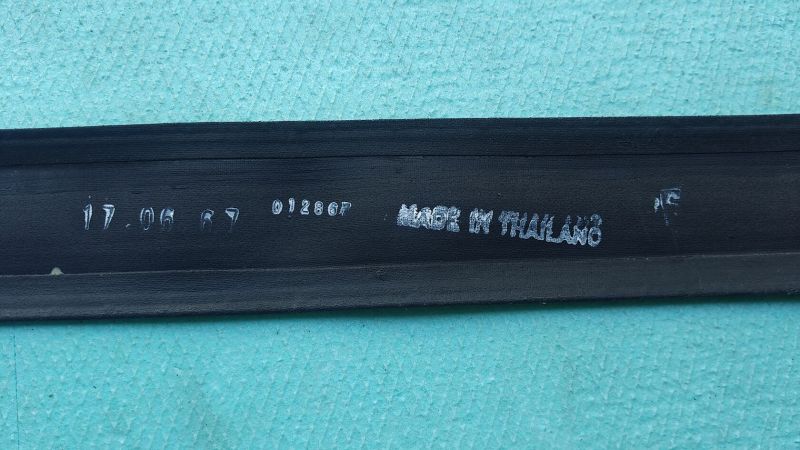 Challenge plášť Strada PRO 700x27 mm 300 TPI černý