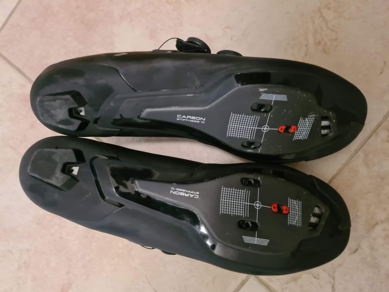 Silniční tretry Shimano SH-RC703
