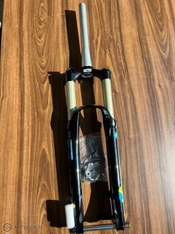 Nová vidlice 27,5" SR Suntour Epixon TR Elite RL-RC zdvih 140 mm