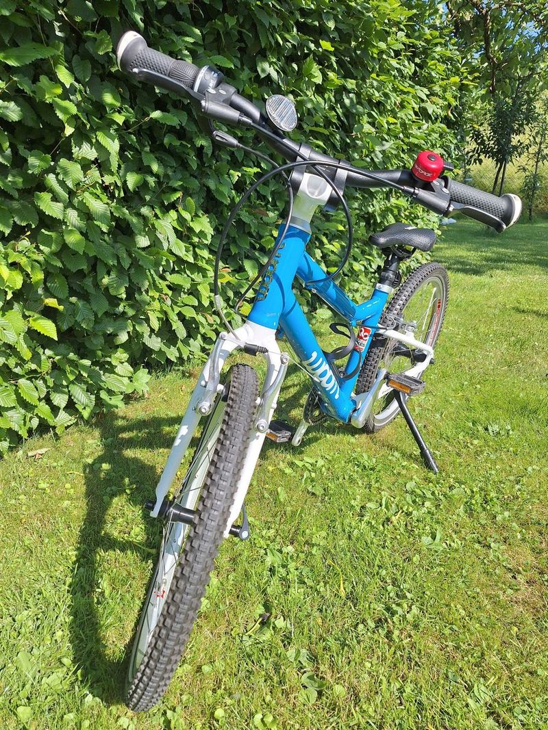 Lehké dětské kolo Woom 4