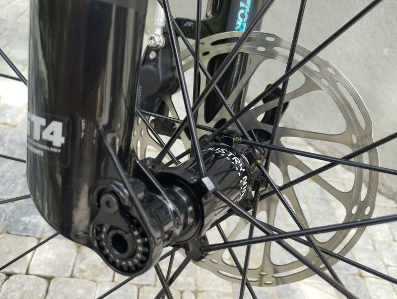 Yeti SB 115 Carbon, puvodni cena 300tis