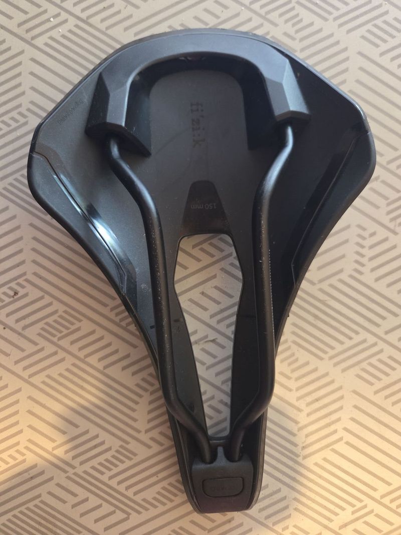 Sedlo Fizik Argo Tempo R5, 150mm