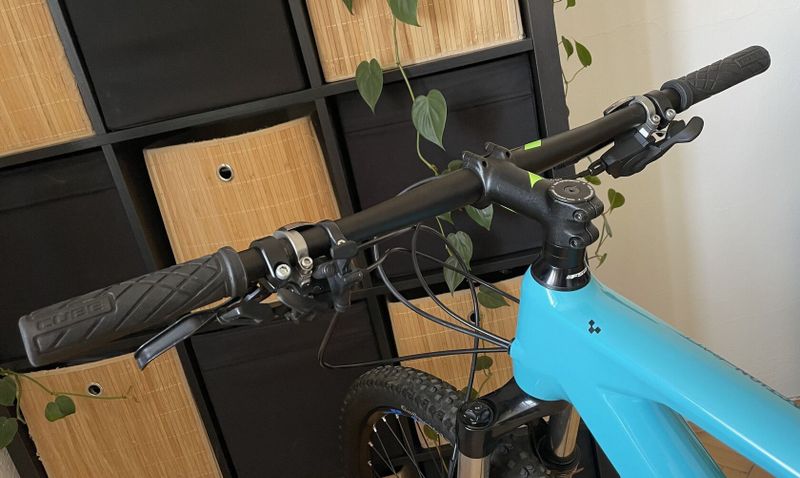 Cube Reaction C:62 carbon Race Petrol / vel.L / Shimano XT 2x11