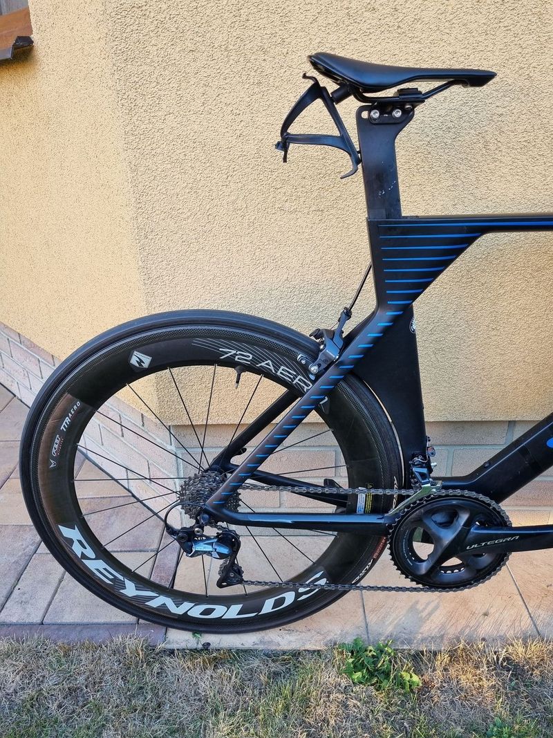 CANYON SPEEDMAX CF vel. L z roku 2021