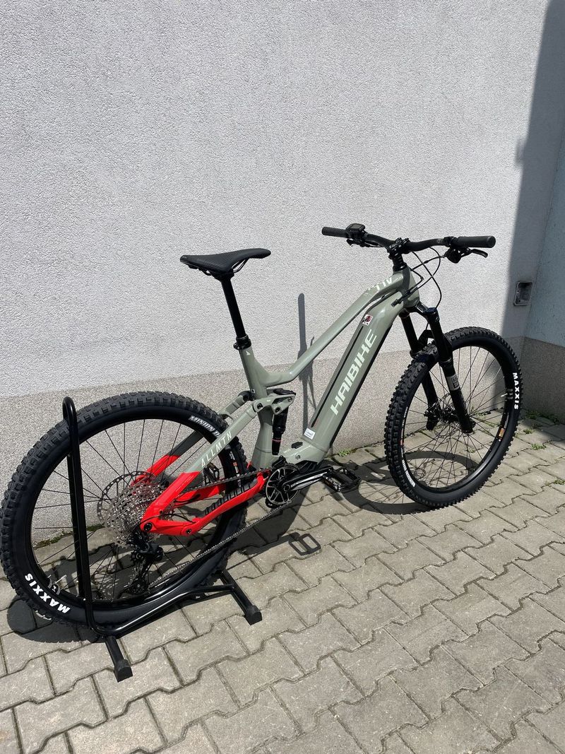 Nové elektrokolo Haibike ALLMTN 4 i720Wh velikost XL