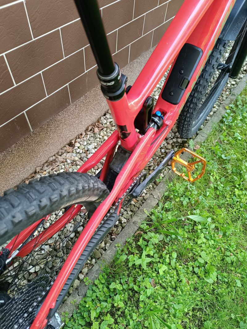 Santa Cruz 2024 Mullet 5010(ještě rok v záruce)