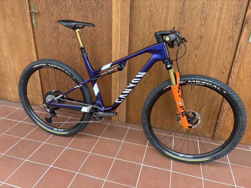 CANYON LUX CFR, vel. L - 495 mm - zakázková stavba - SHIMANO XTR 1 x 12 / FOX / DT SWISS - NOVÉ