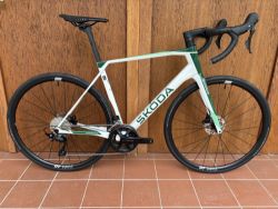 SUPERIOR X-ROAD 9.3 - ŠKODA - karbonový speciál - SHIMANO 2 x 12 - vel. 56 cm (L) - NOVÉ