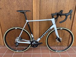 STEVENS COMET DISC - karbonový speciál - SHIMANO ULTEGRA 2 x 11 - vel. 60 cm - NOVÉ