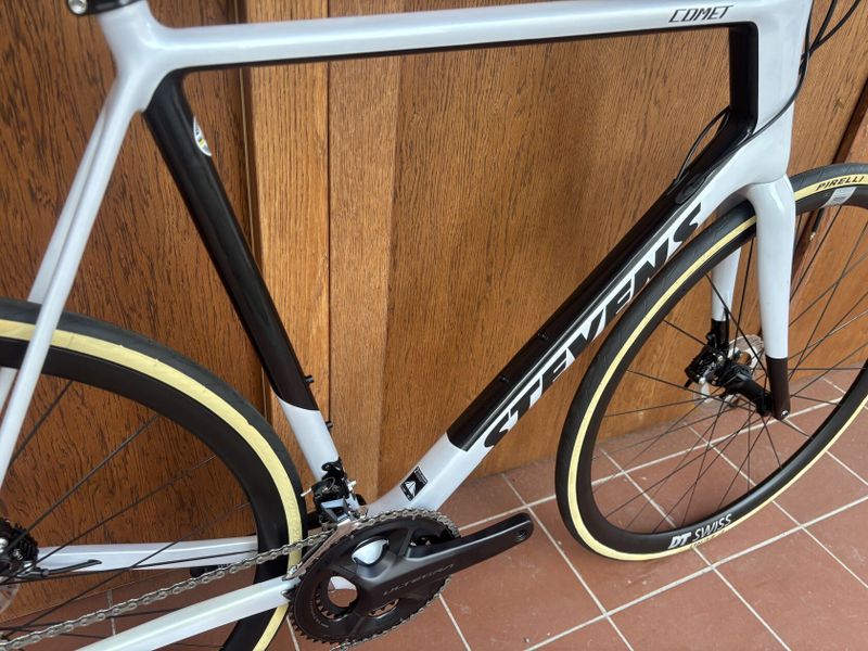 STEVENS COMET DISC - karbonový speciál - SHIMANO ULTEGRA 2 x 11 - vel. 60 cm - NOVÉ