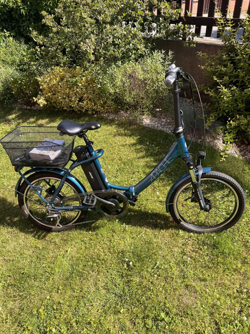 Skládací elektrokolo Apache Tocho