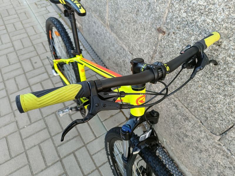 KELLYS MADMAN 27.5" 3x8/SR XCT LO/hydr.kotouče vel.XS - vhodné pro větší dítě/ženu