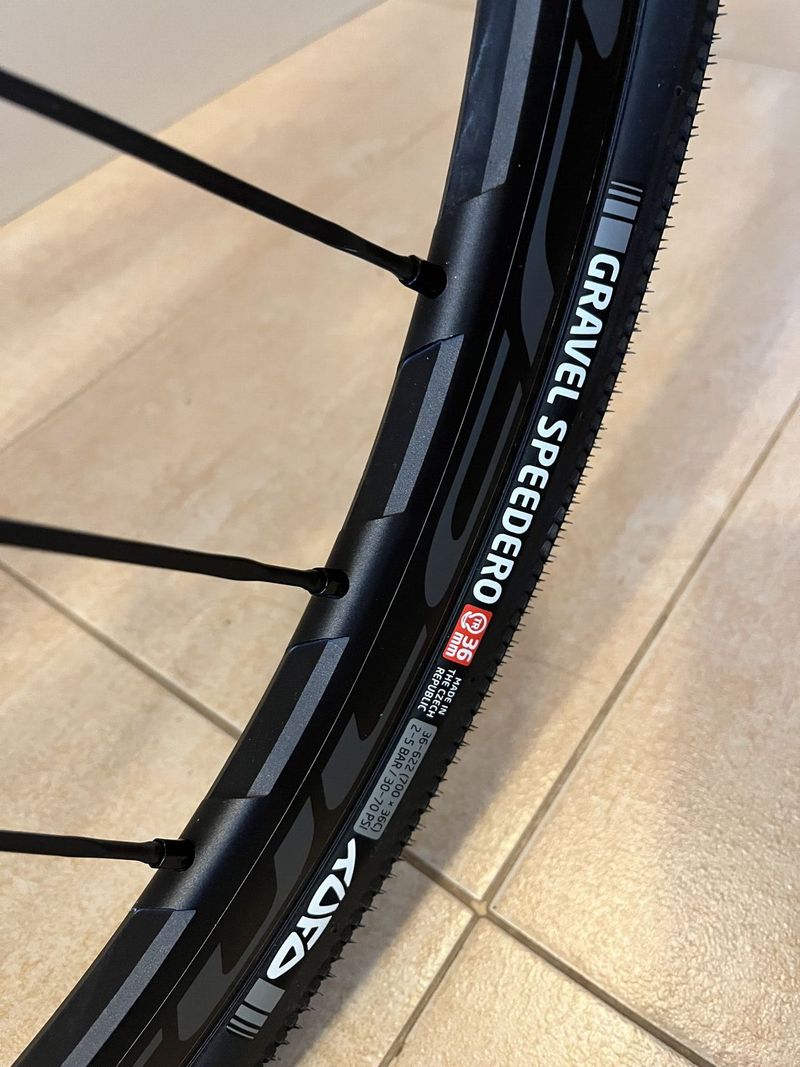 Colnago Gravel Prestige Keramicka loziska, Tubeless