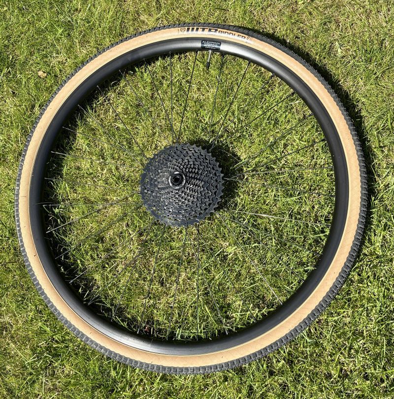 Zapletená kola Alexrims Gd24