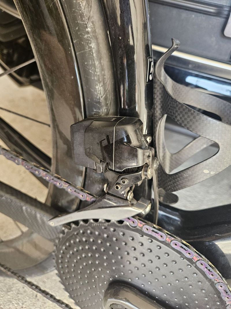 Přesmyk Sram RED AXS 2x12