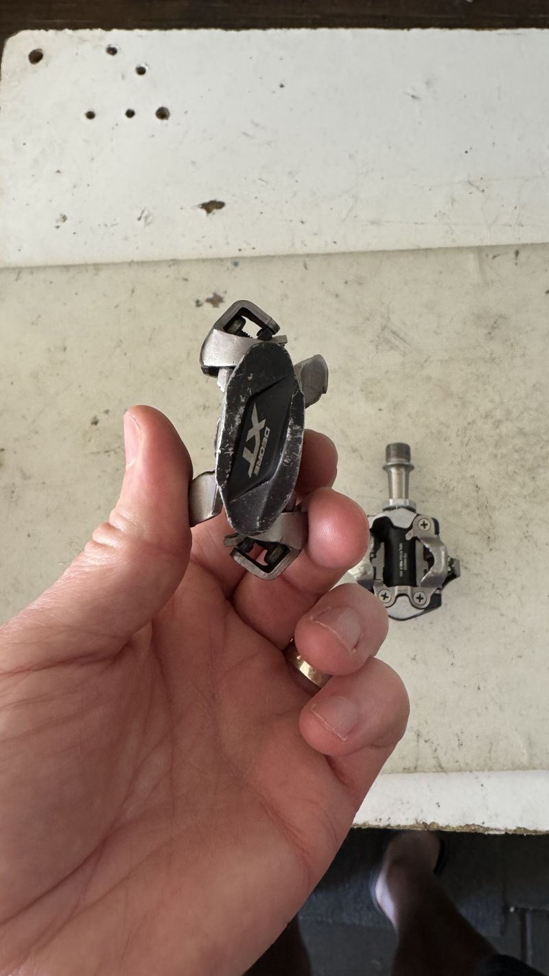 Pedaly shimano XT m8000