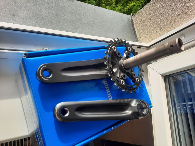 Prodám kliky Shimano FC-M5100 1x10s/11s 175mm + nový střed SMBB52