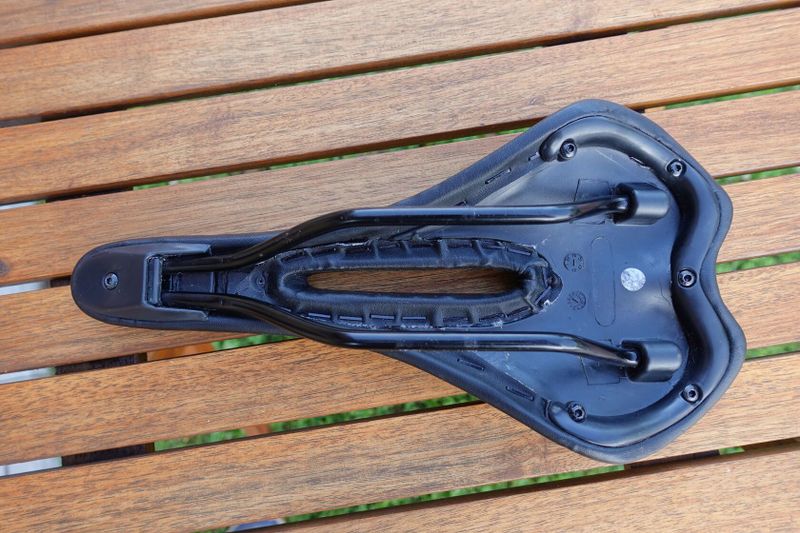 Cyklistické sedlo M-Wave Comp