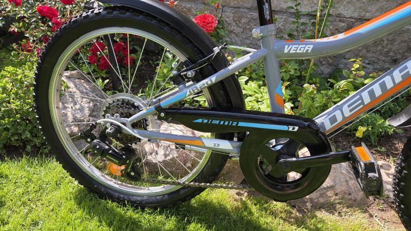 Dětské kolo 20" Dema Vega 4-9let postava 100-135cm po servisu.