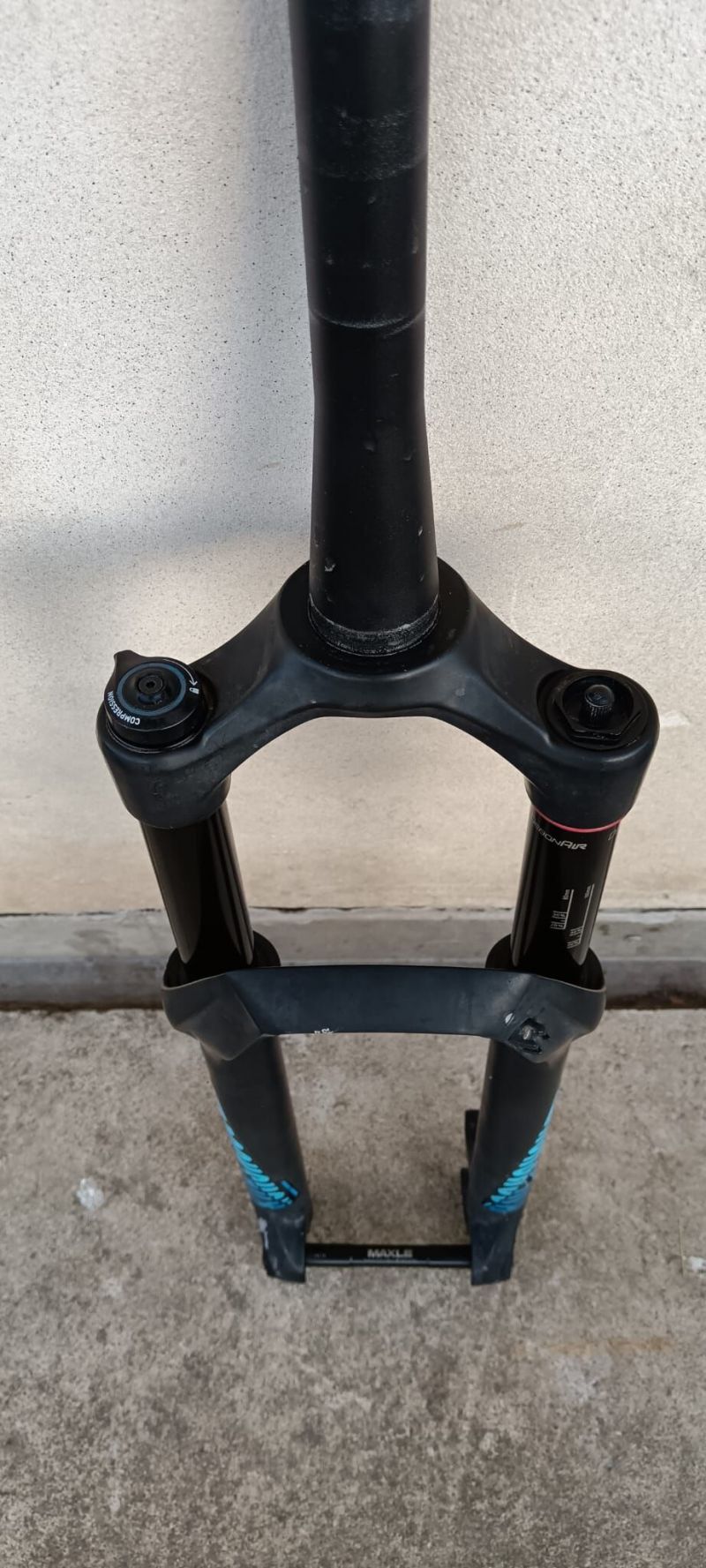 Vidlice Rock Shox Sector RL air, 15x110mm, tapered, 130mm