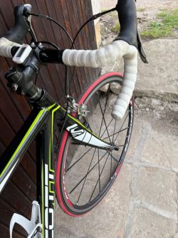 Prodám silniční kolo Scott CR1