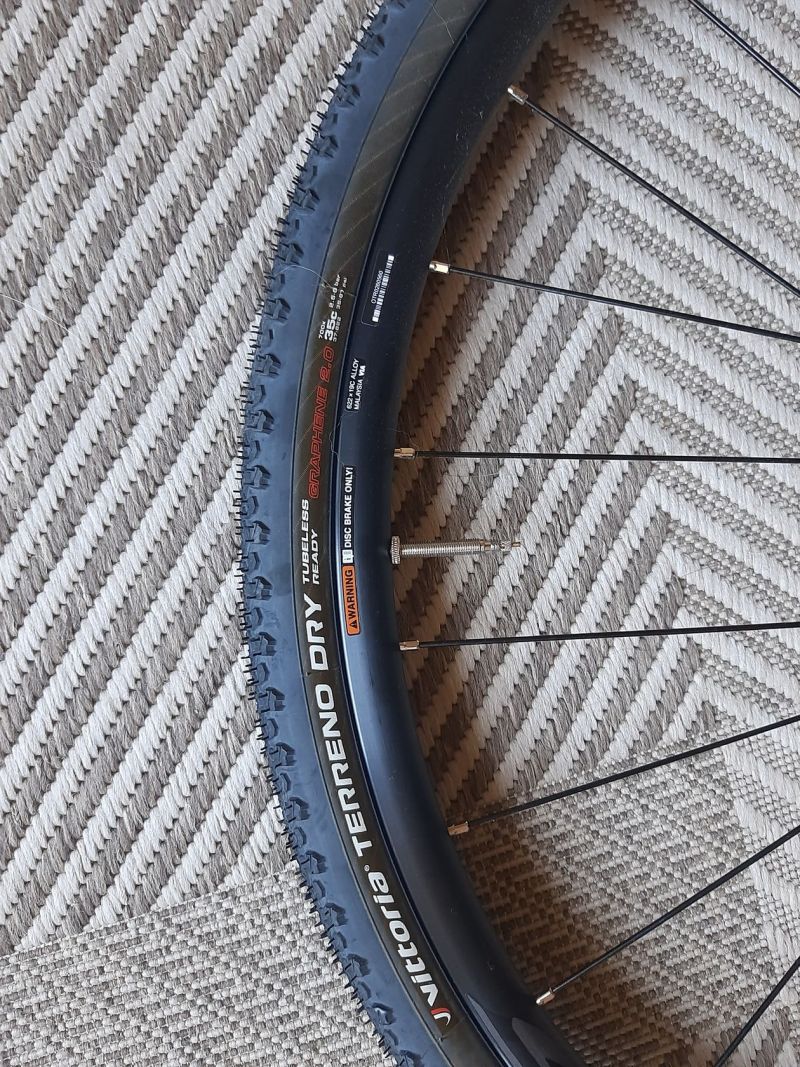 Zapletená kola shimano