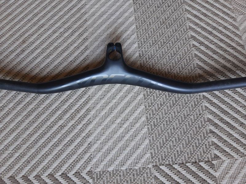 Syncros Fraser iC SL, 740mm black matt 80mm kombo řidítka MTB