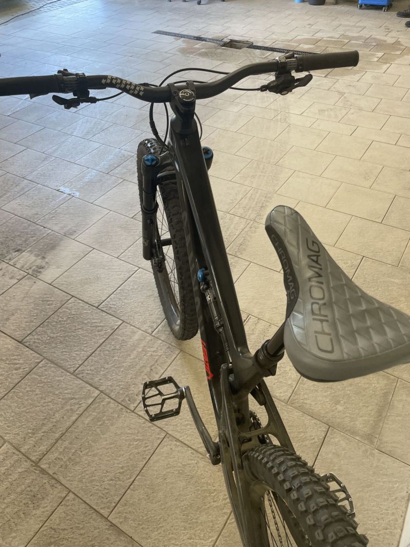 Canyon spectral cf 8