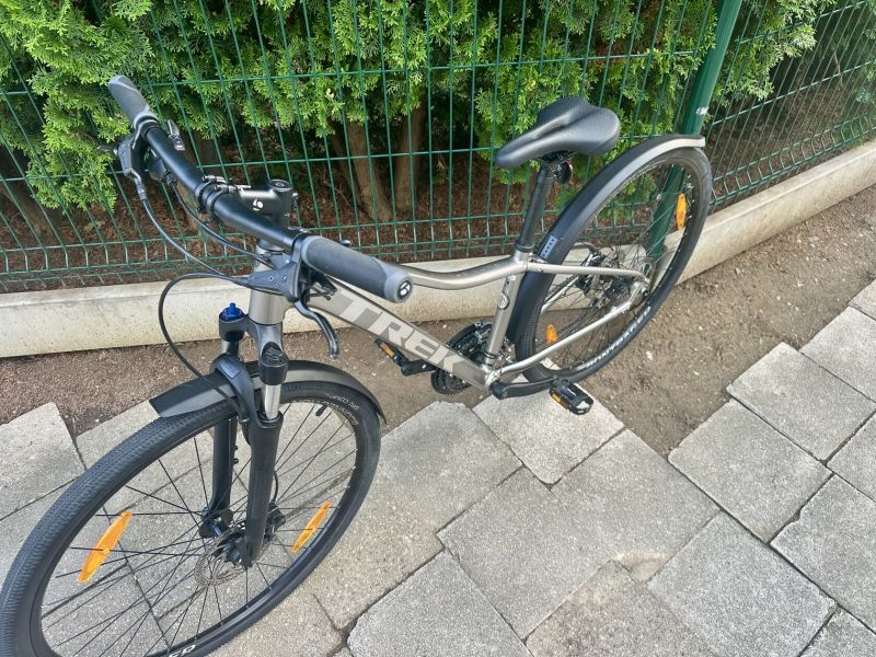Trek Dual Sport 2